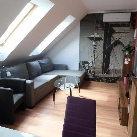 Cecilia Apartman