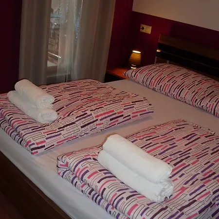 Cecilia Apartment Sarvar